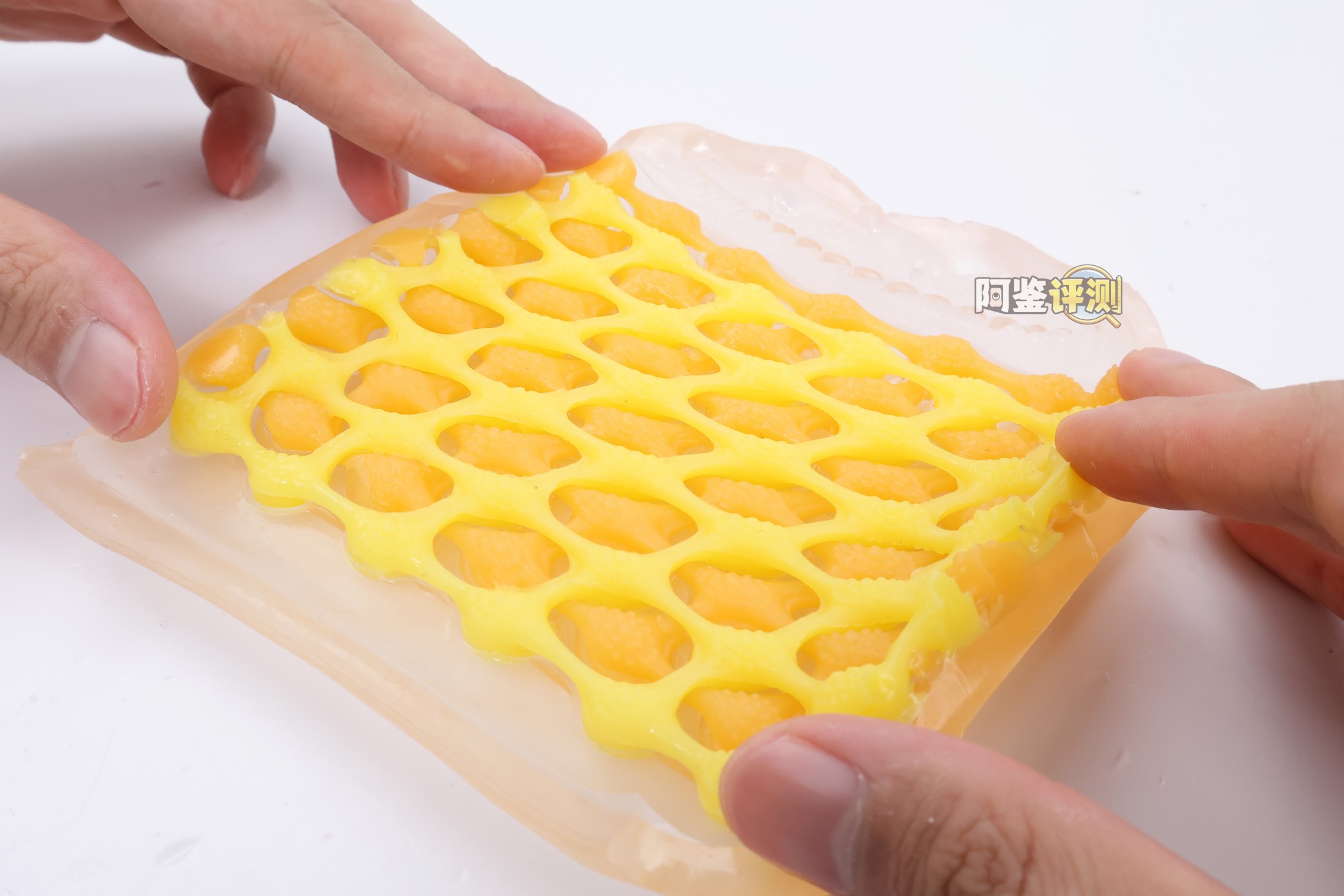 TENGA——“ARTE(凤梨派/香芋派)”评测！没想到最具复杂度的网状结构，竟然是在自慰套产品里找到？！