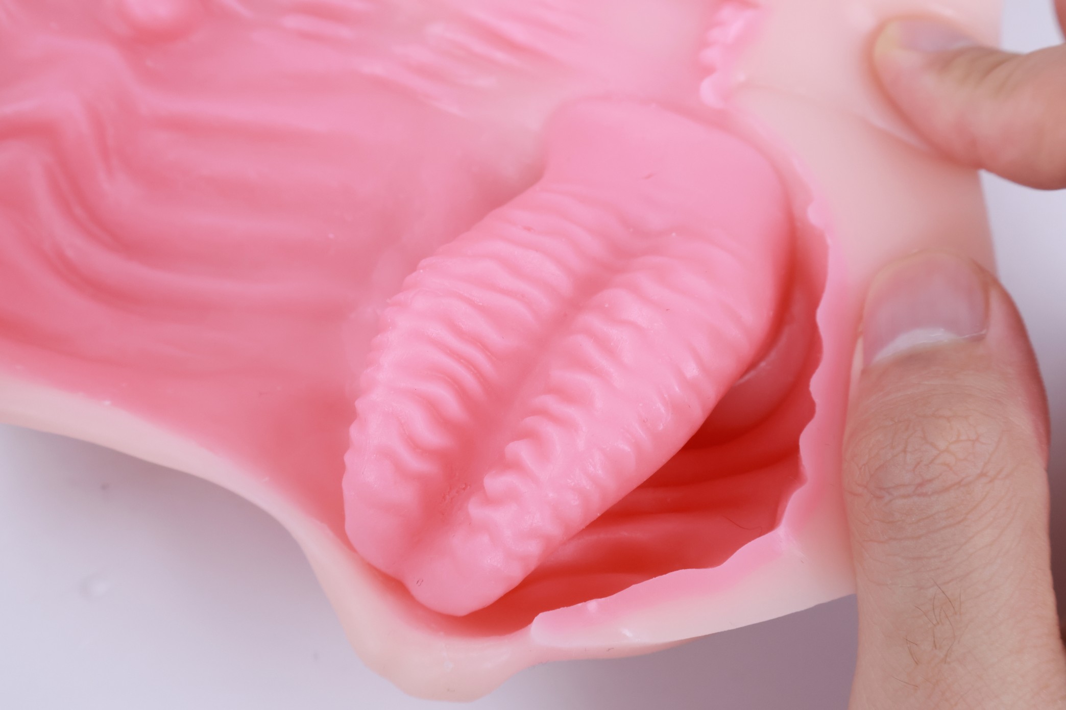 LoveFactor——“完堕肉舌”评测！碧池系真空口交造型！大舌头+深喉感简单粗暴