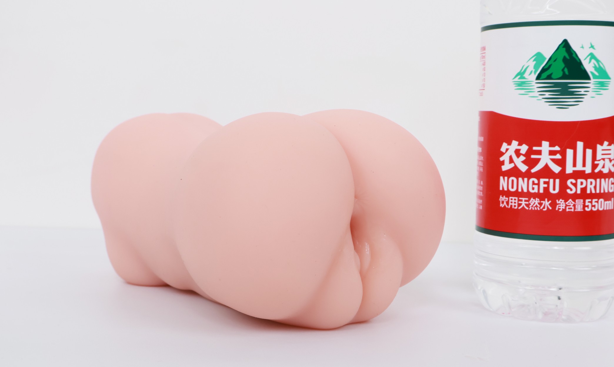 Lovefactor——“禁忌修女2代”评测！朴实无华的“黏膜感+大块”的排气子宫杯，平平无奇还是更具实用性？