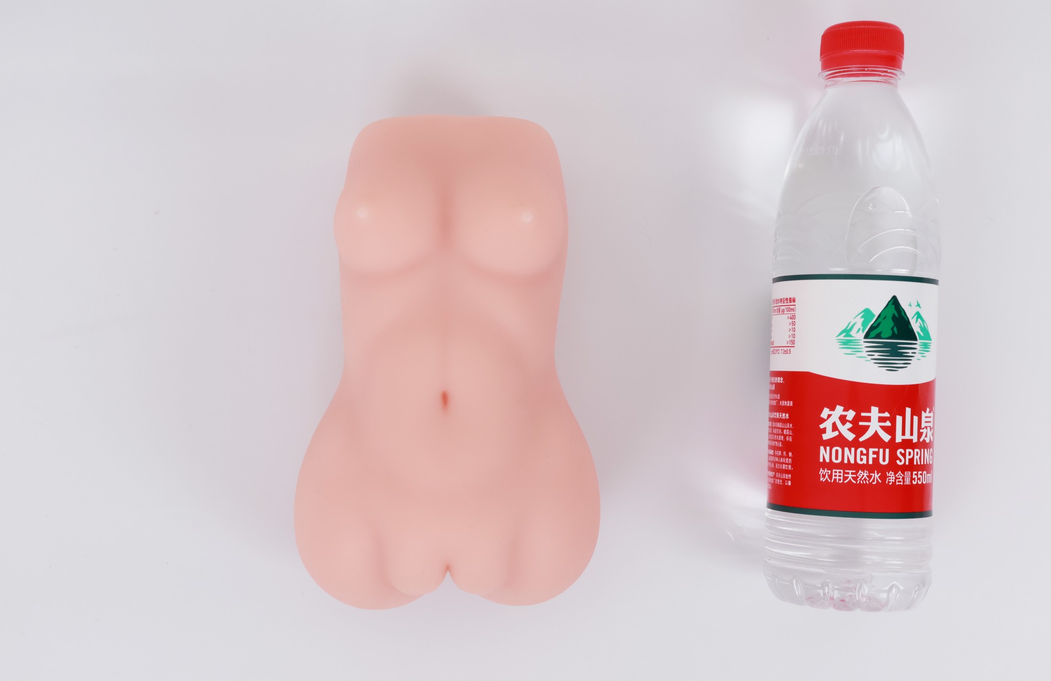 Lovefactor——“禁忌修女2代”评测！朴实无华的“黏膜感+大块”的排气子宫杯，平平无奇还是更具实用性？