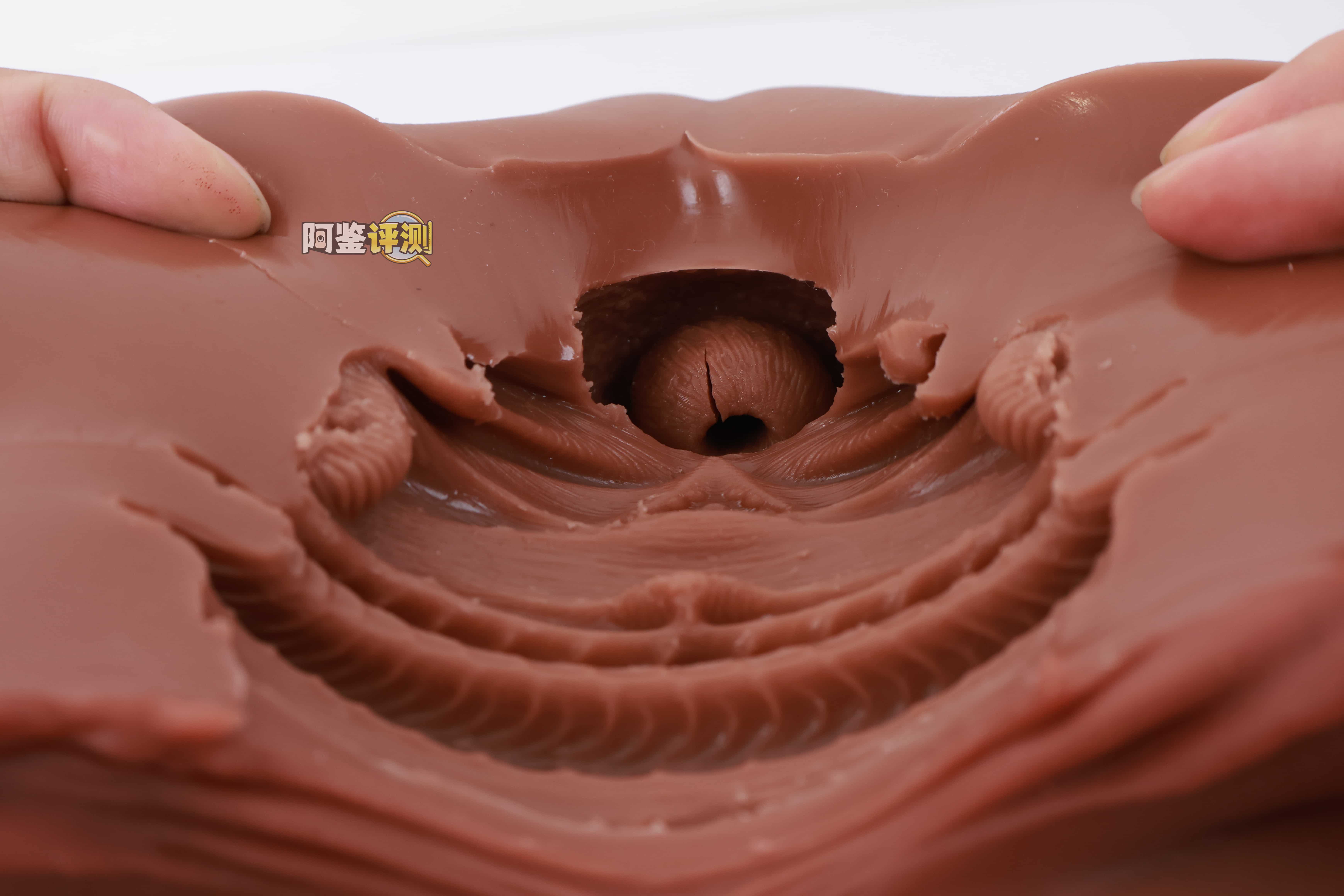 COC——“可可狼姬”评测!褐色黑皮的“成熟型”小屁股倒模,通道的复杂度和姿势兼容性都挺不错