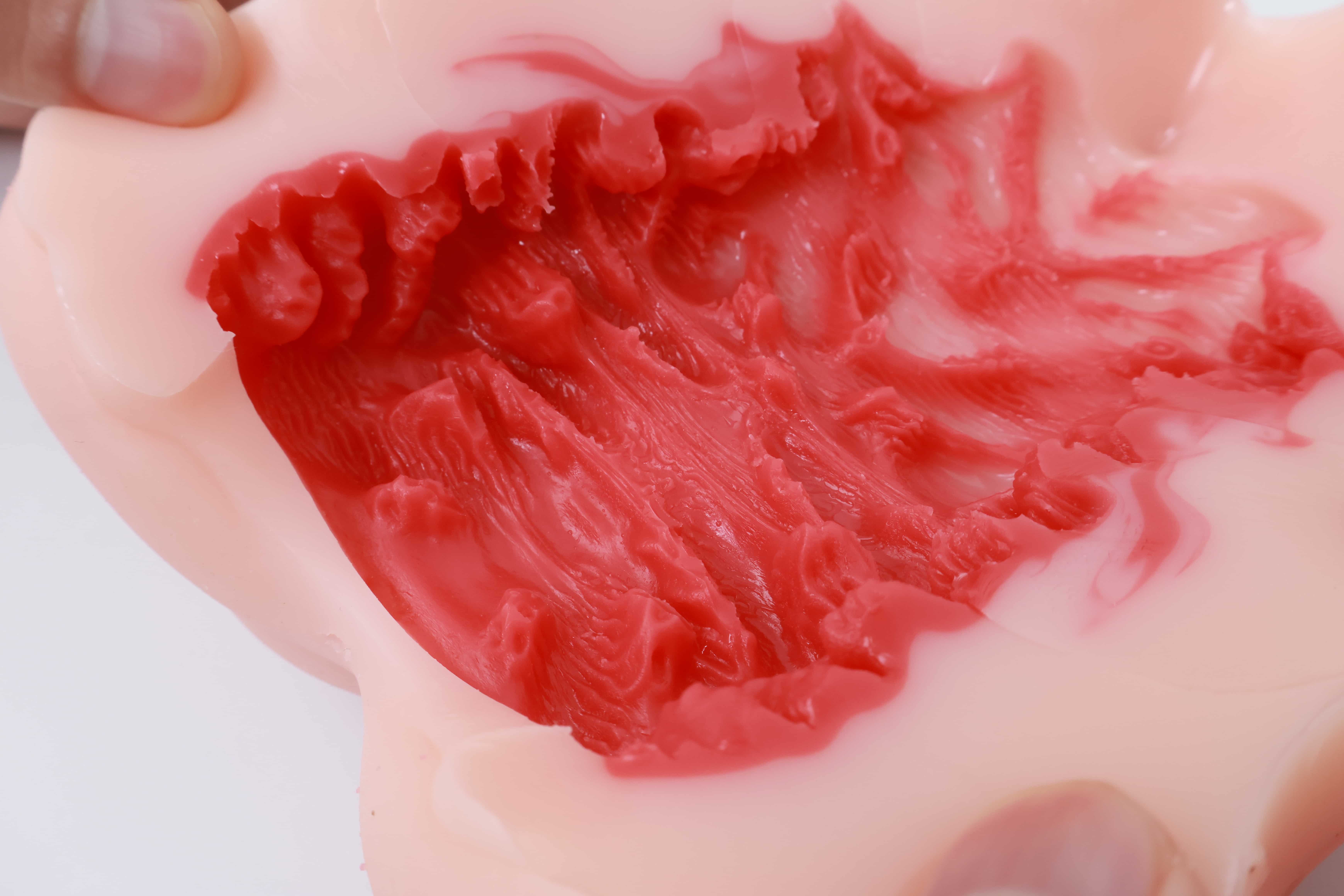 Lovefactor——“欲月之吻”评测！结构复杂充盈的肉感“尖牙”，看似凶险实则温柔~