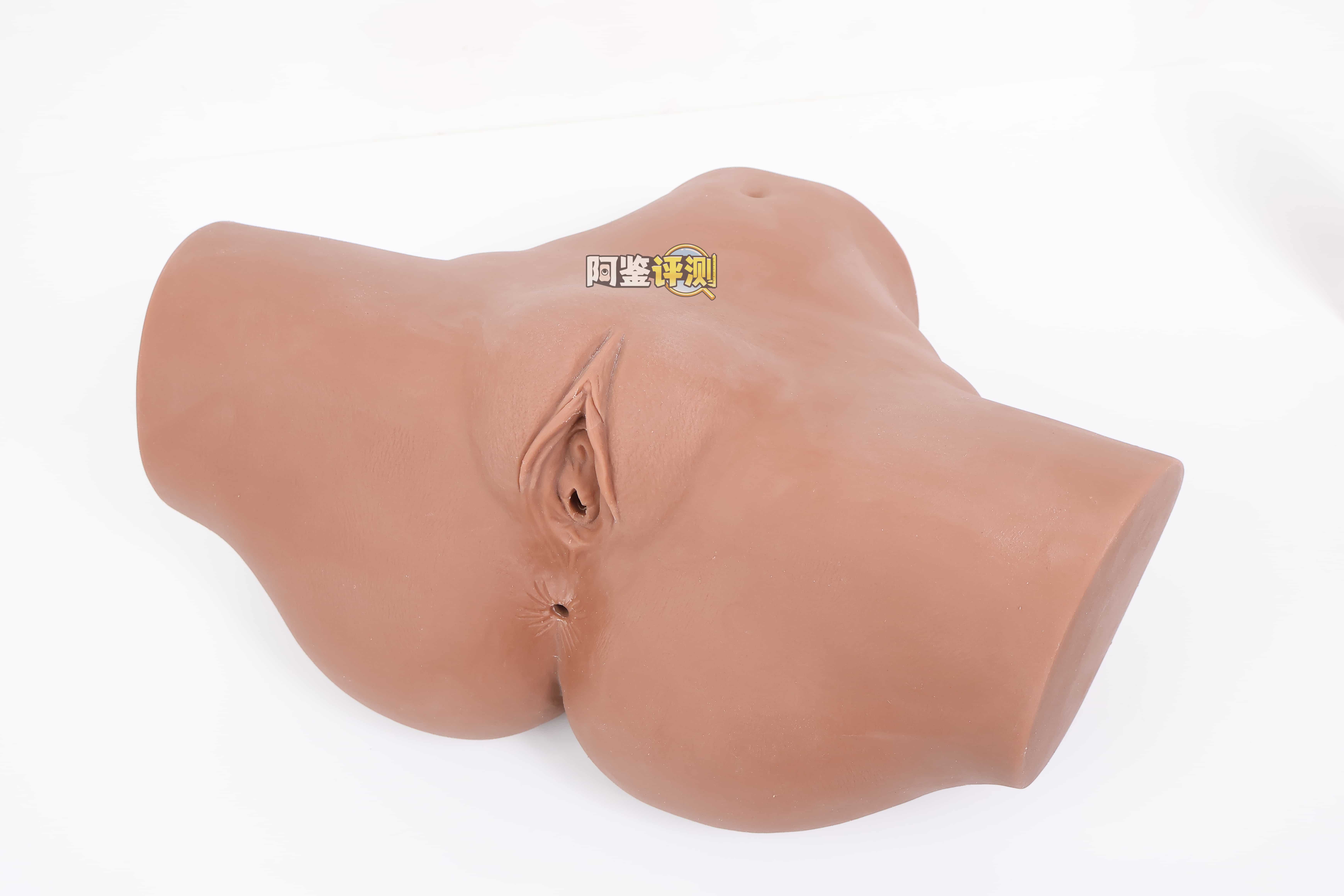 MUNI——”埃及艳后PRO”评测!跨部接触面超大的一字马臀模,厚实腰部带来的独特体积感