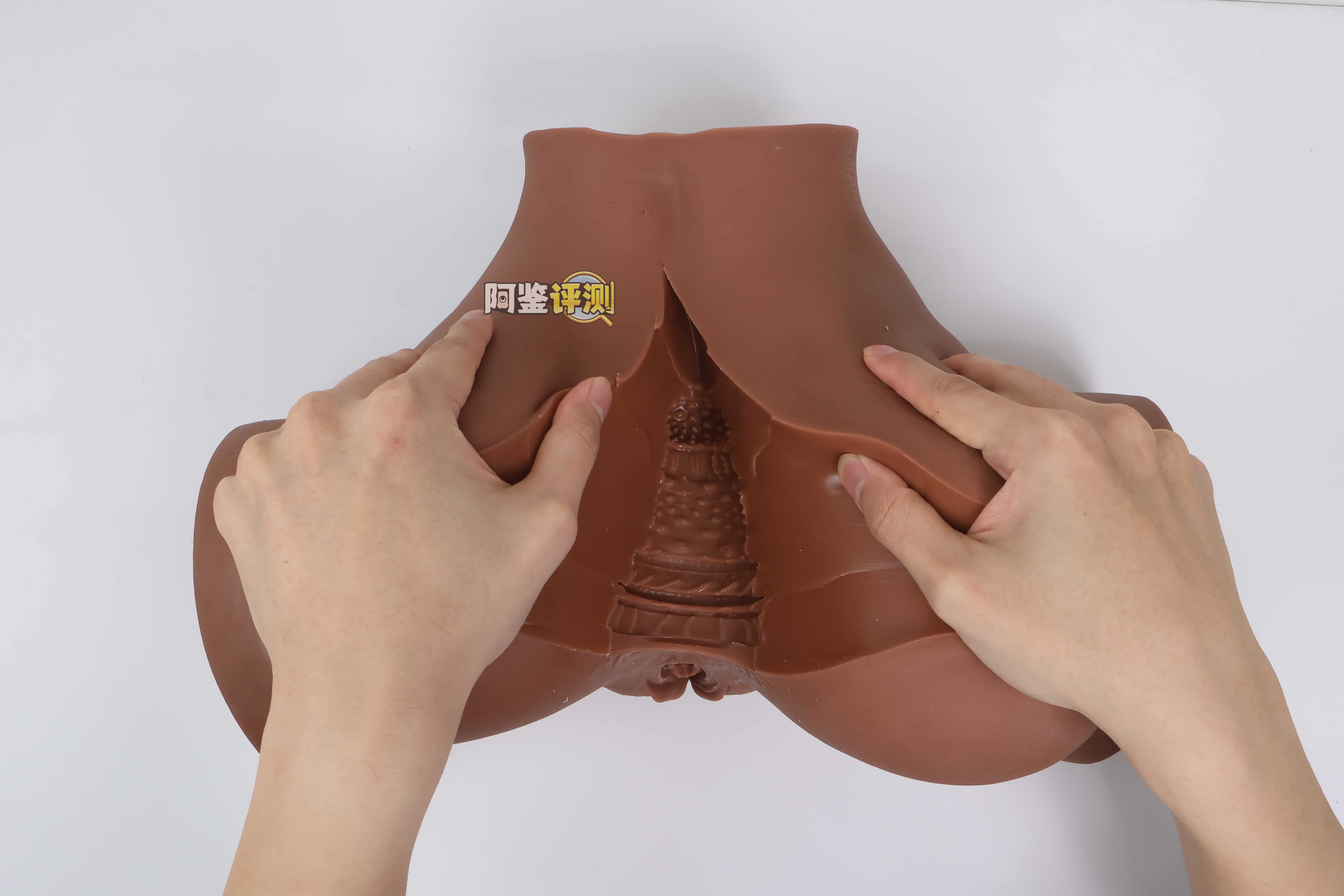 MUNI——”埃及艳后PRO”评测!跨部接触面超大的一字马臀模,厚实腰部带来的独特体积感