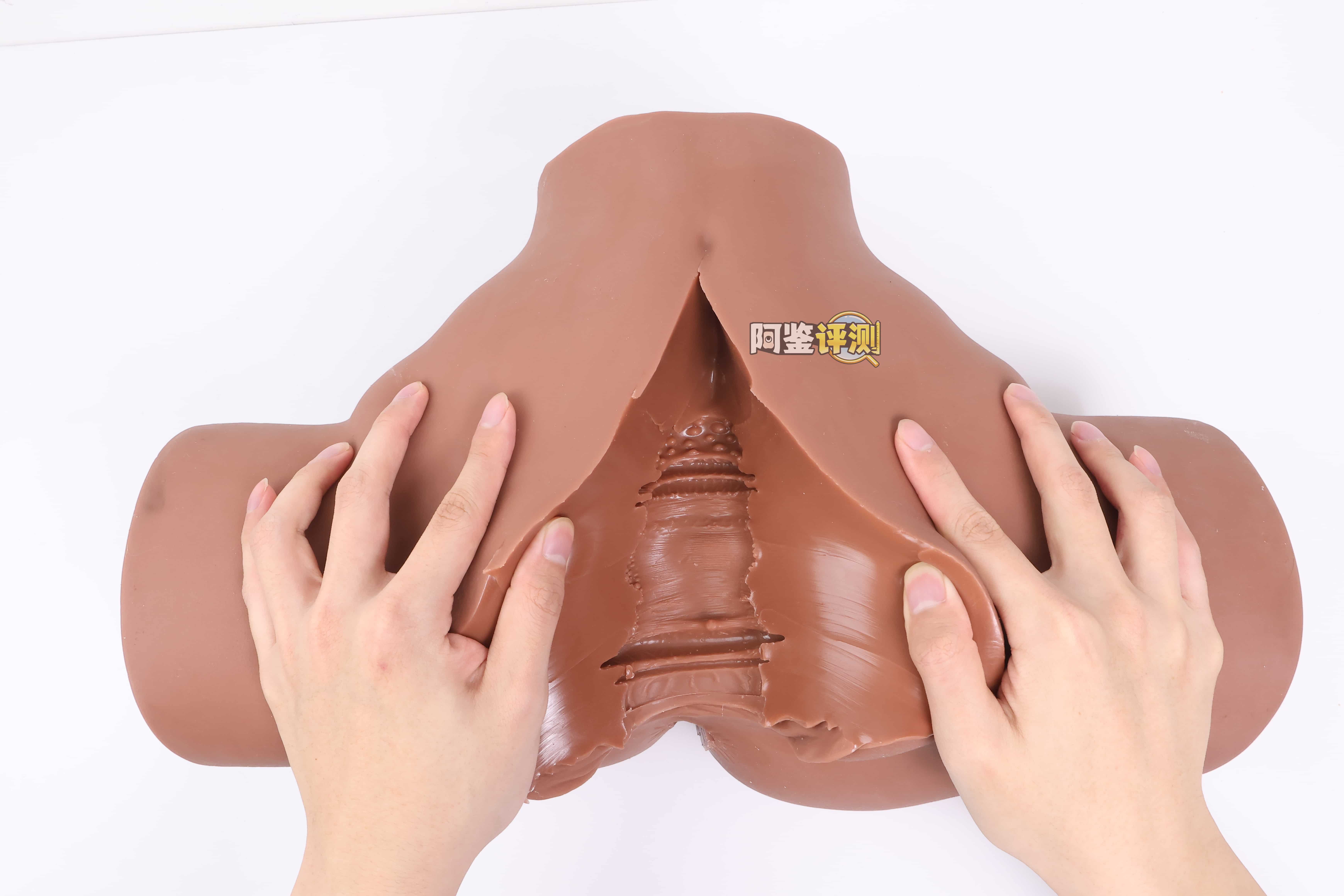 MUNI——”埃及艳后PRO”评测!跨部接触面超大的一字马臀模,厚实腰部带来的独特体积感